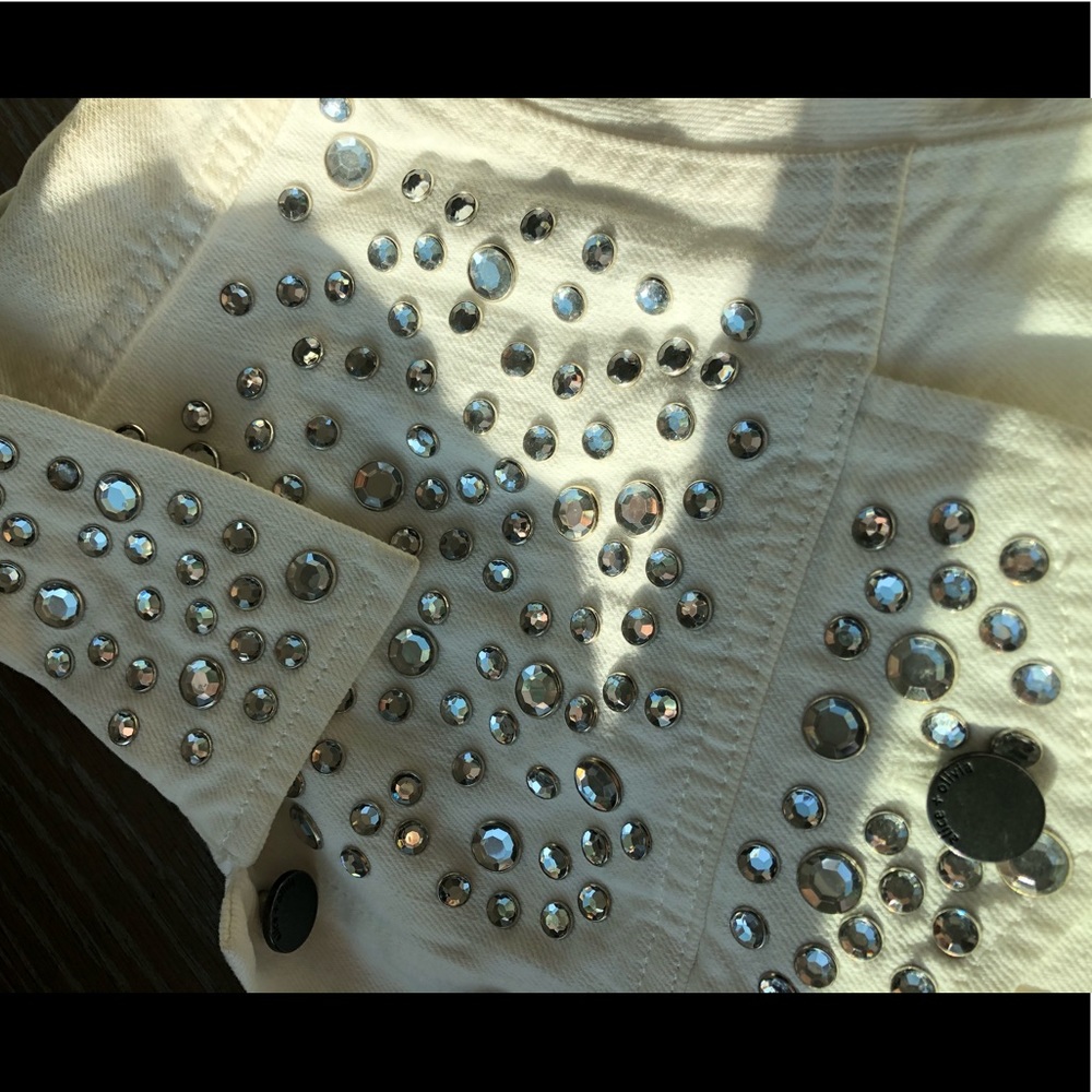 Alice & Olivia White Jean Jacket - Picture 6 of 6